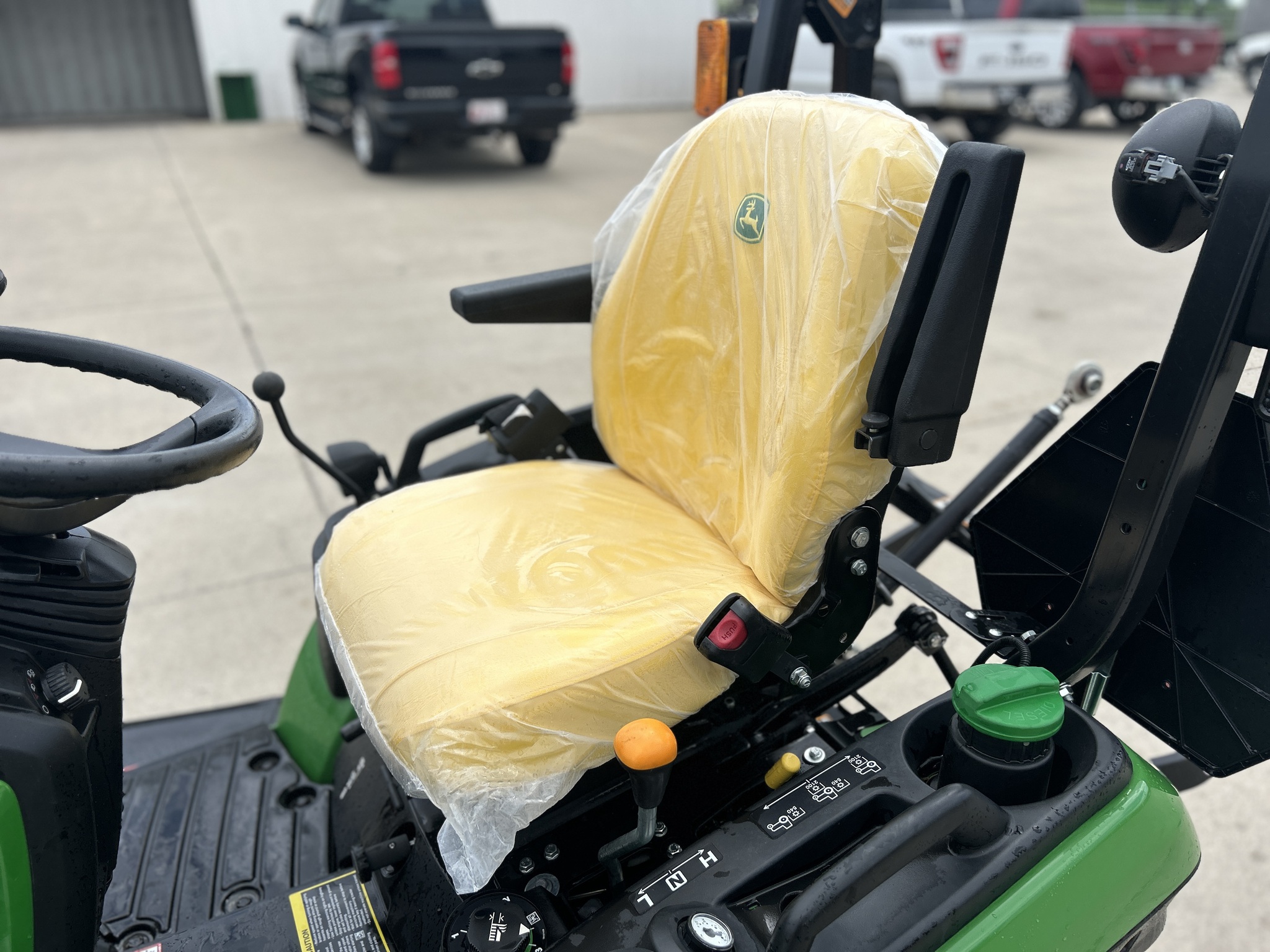 2020 John Deere 1025R Image 9