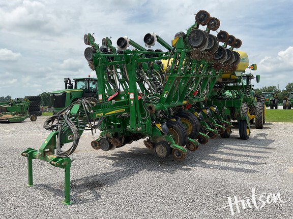 Photo of 2021 John Deere 1795