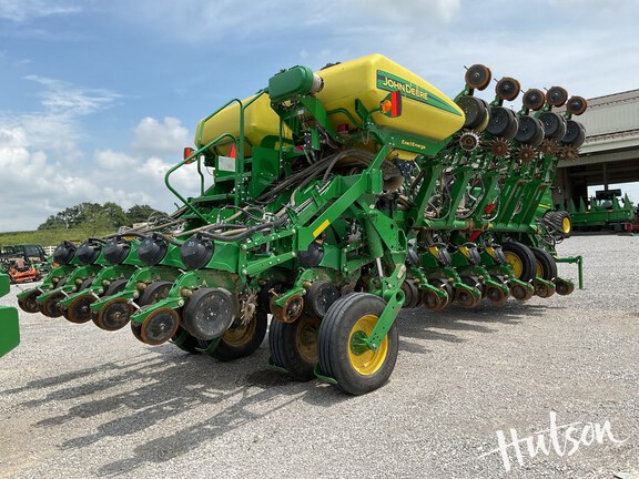 Photo of 2021 John Deere 1795