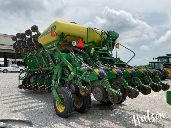 Photo of 2021 John Deere 1795