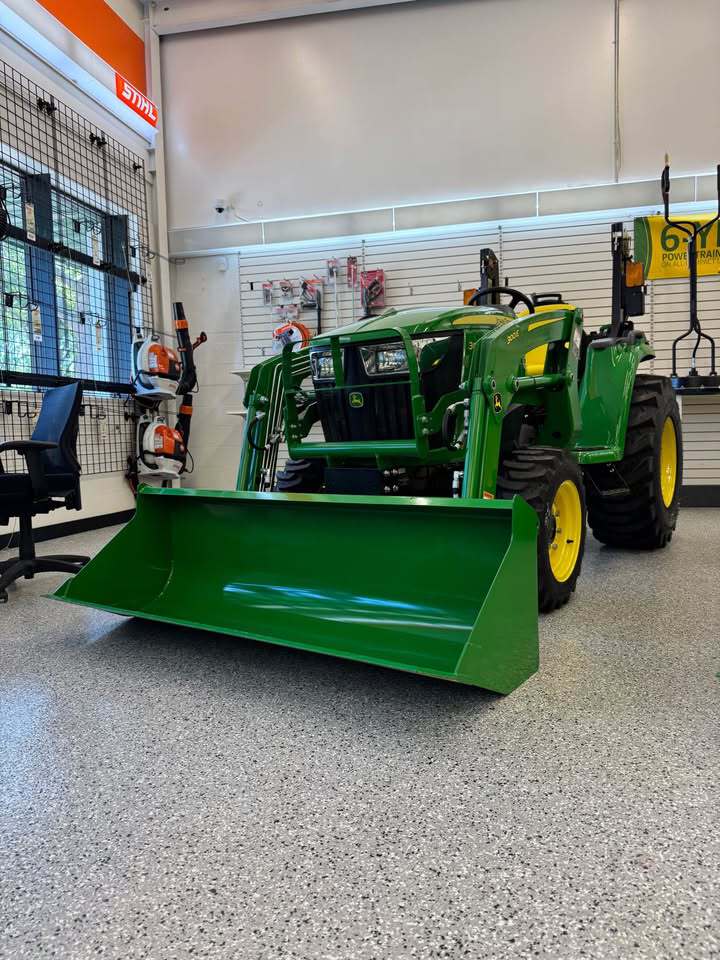 2025 John Deere 3025E Image 1