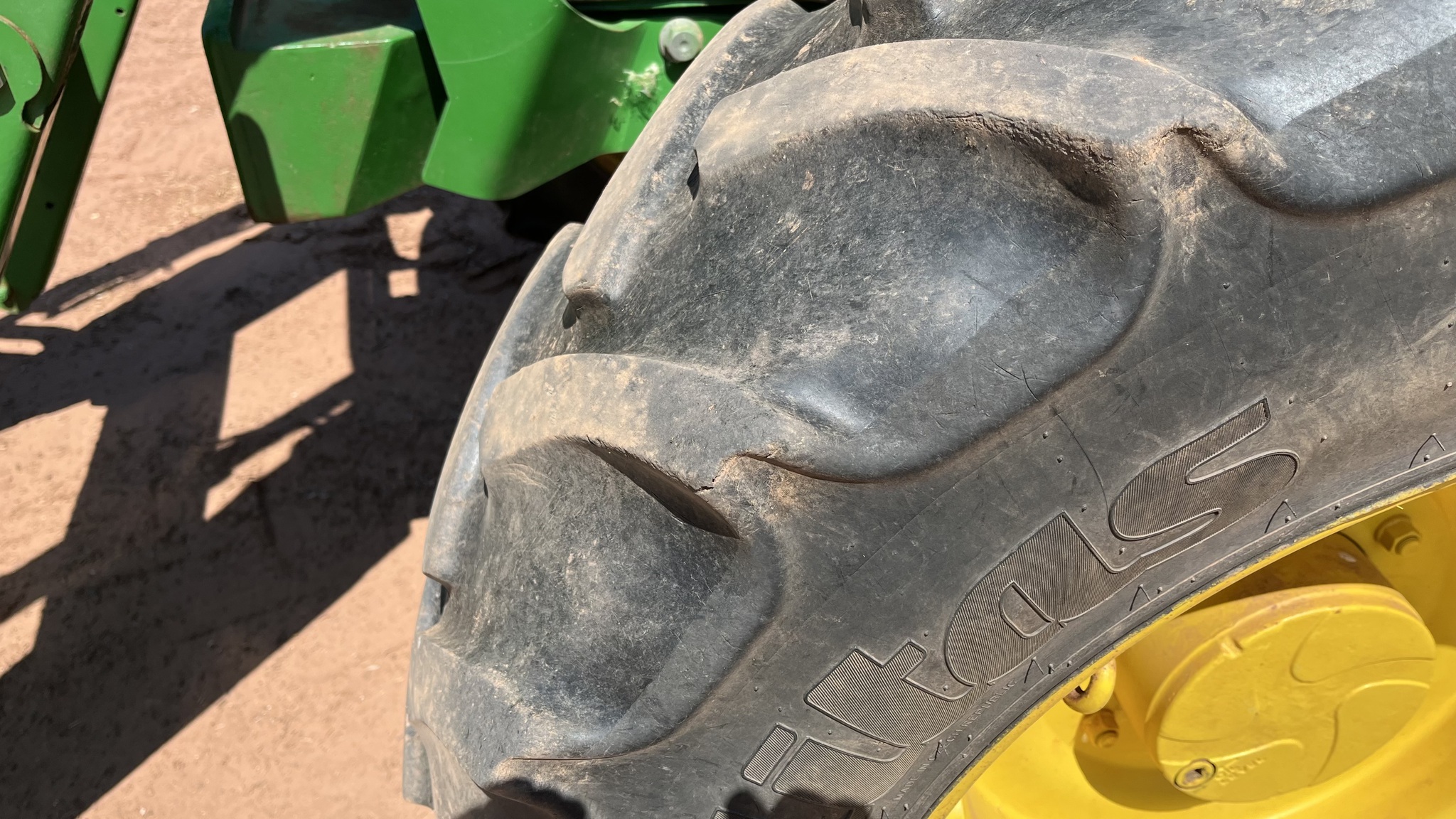 2019 John Deere 6130R Image 6