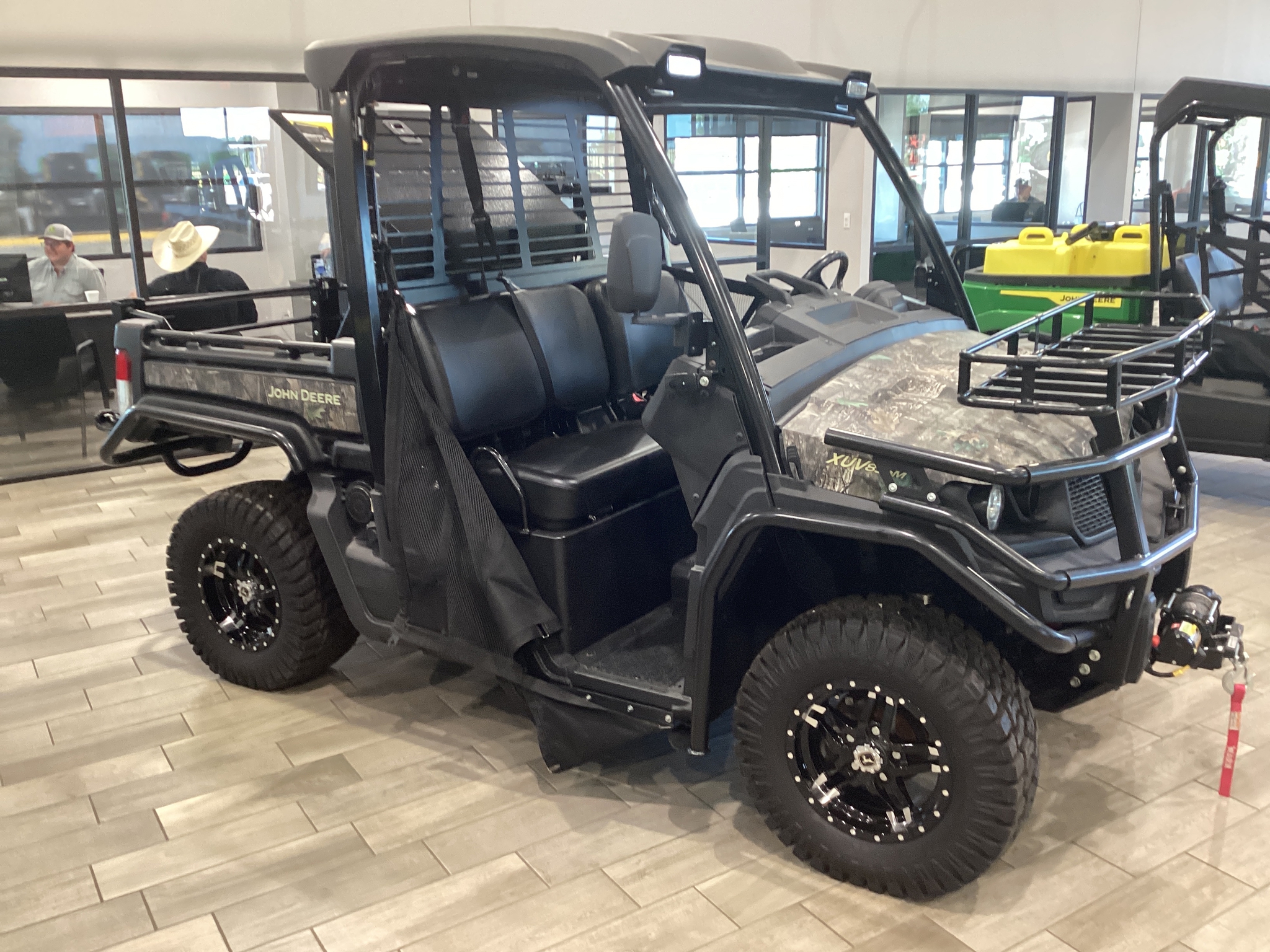 2023 John Deere XUV 835M Image 5
