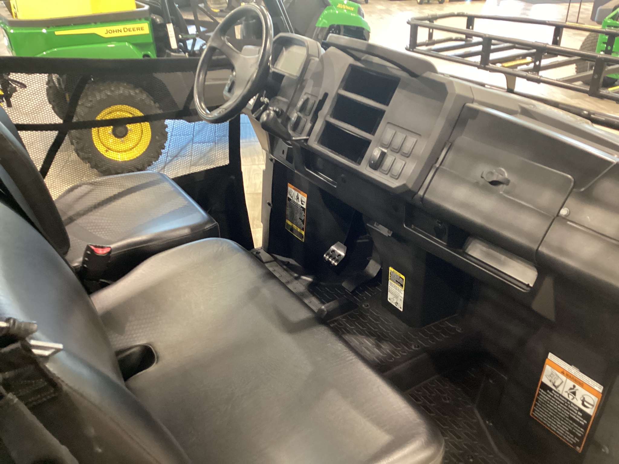 2023 John Deere XUV 835M Image 13