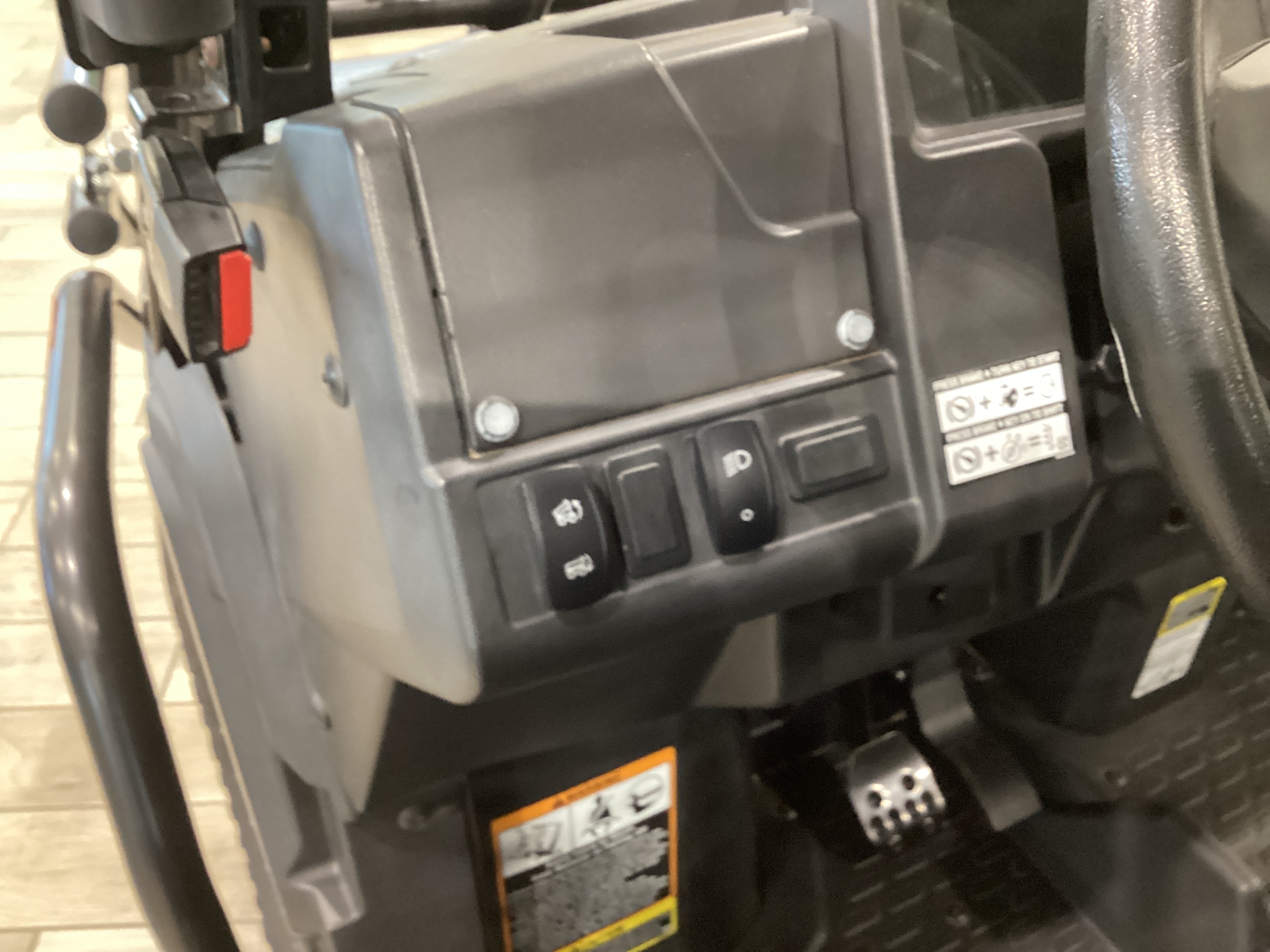 2023 John Deere XUV 835M Image 12