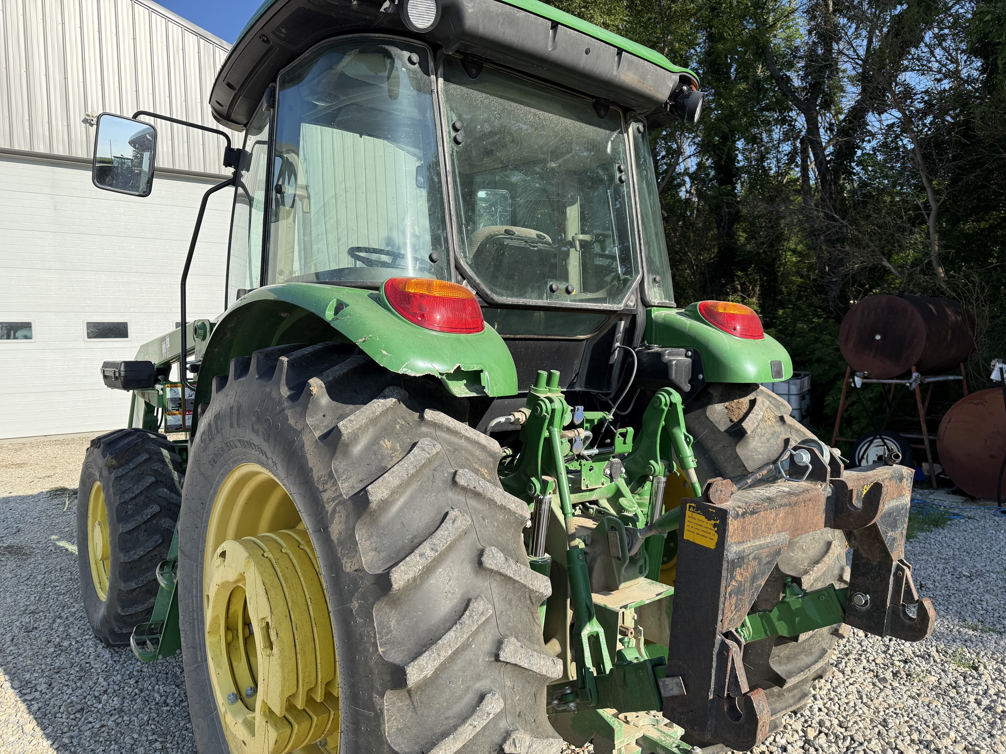 2015 John Deere 6140D Image 5