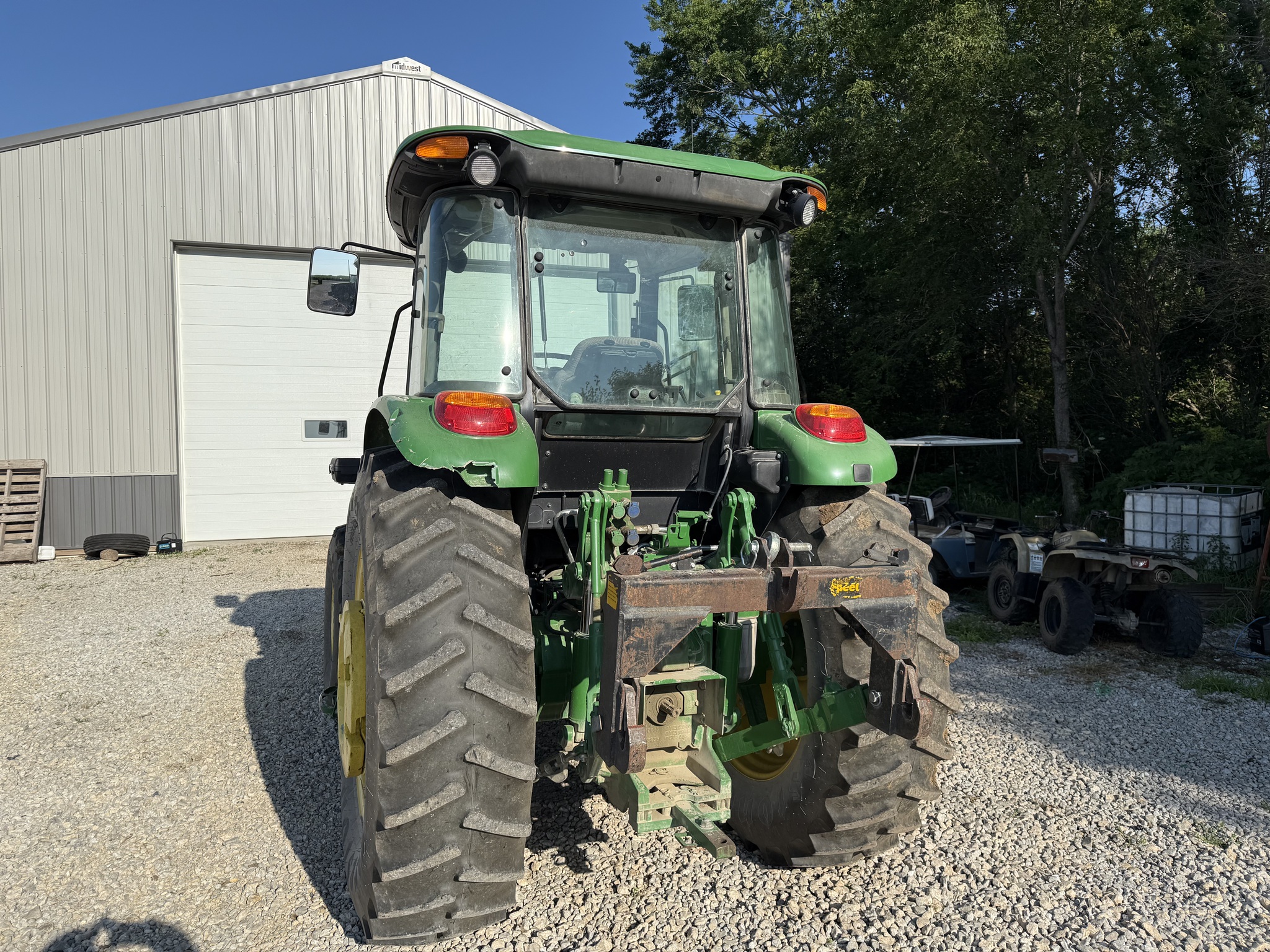 2015 John Deere 6140D Image 4