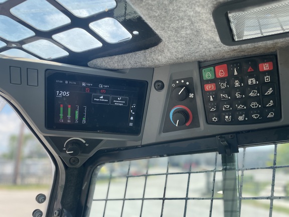 2024 John-Deere 335 P
