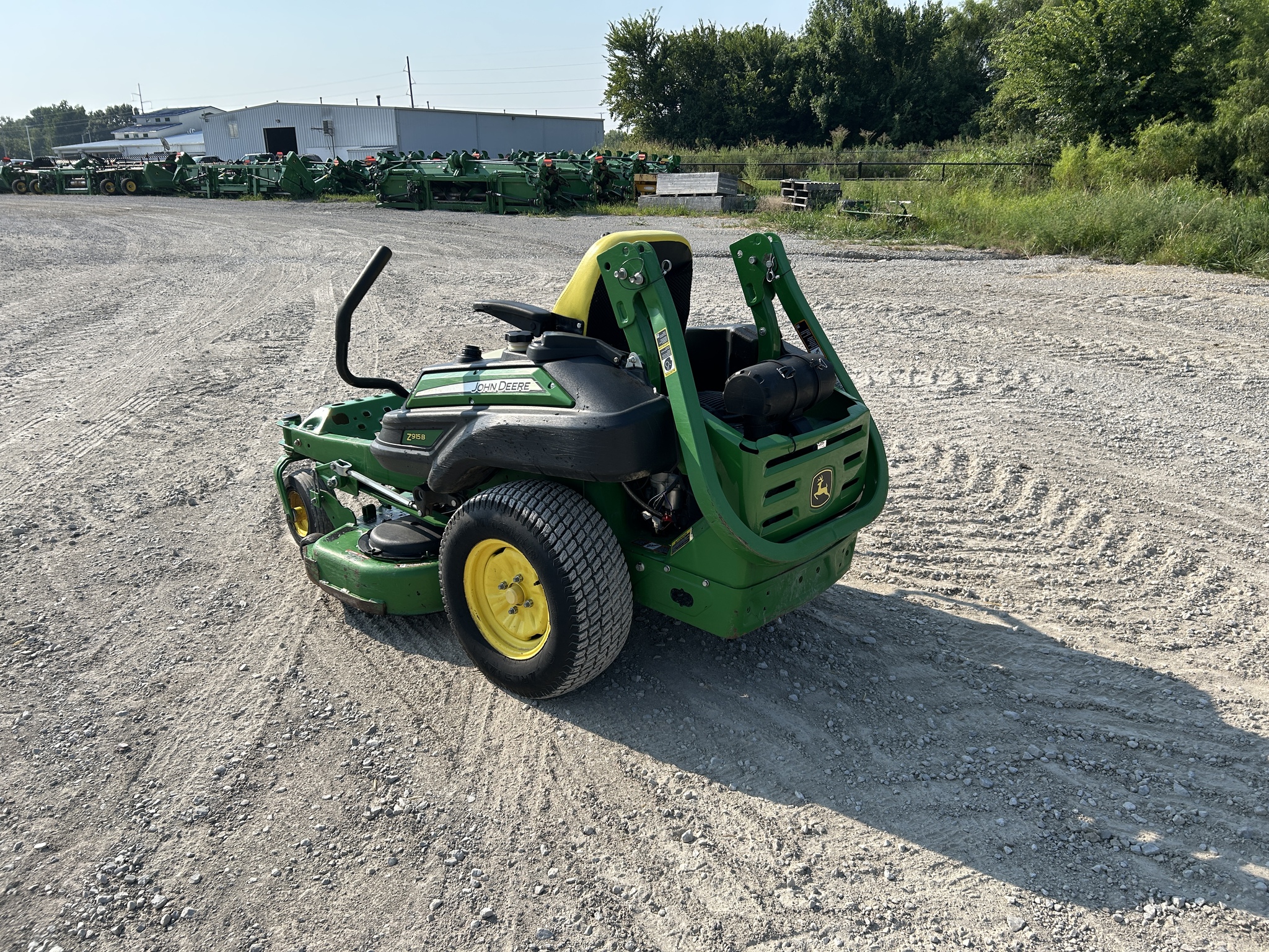  2016 John Deere Z915B at Heritage Tractor in Pittsburg, KS