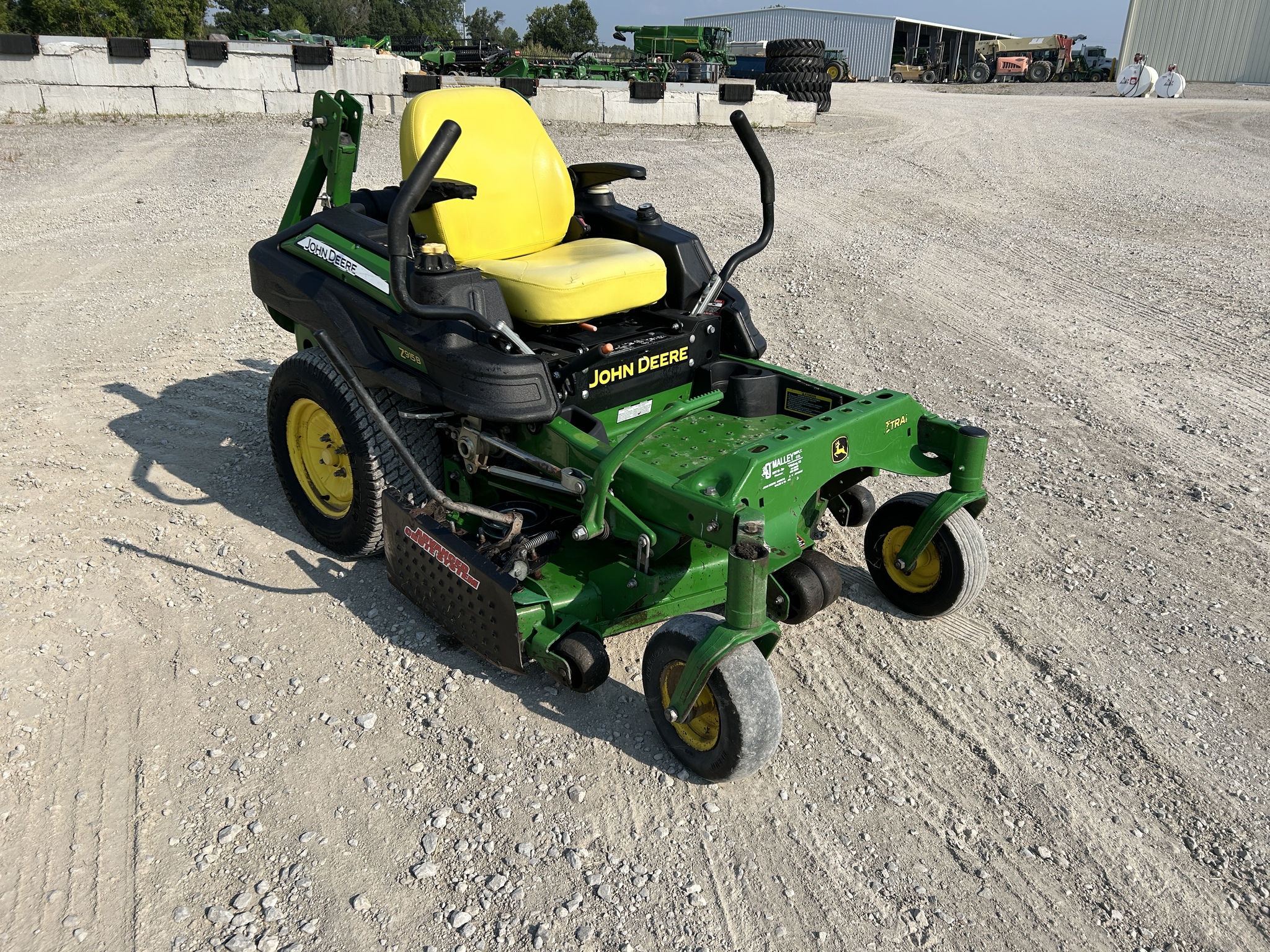  2016 John Deere Z915B at Heritage Tractor in Pittsburg, KS