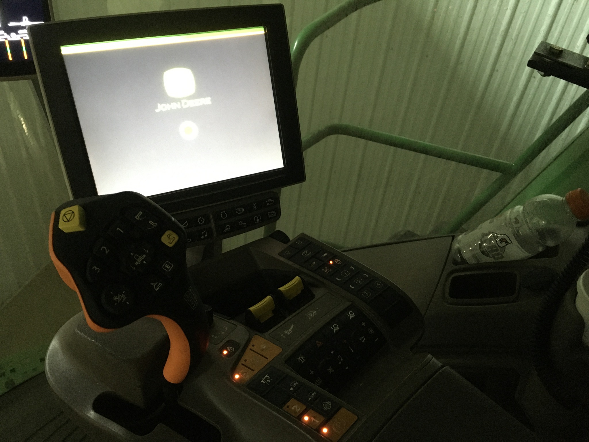 2018 John Deere S790 Image 10