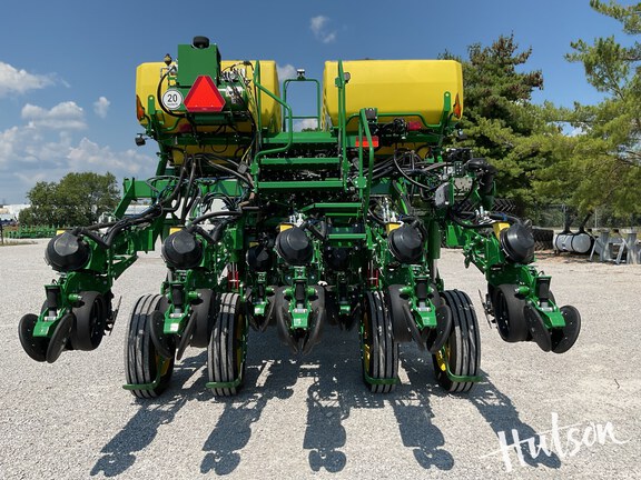 Photo of 2023 John Deere 1795