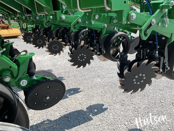 Photo of 2023 John Deere 1795