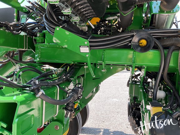 Photo of 2023 John Deere 1795