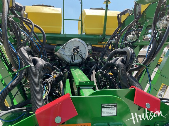 Photo of 2023 John Deere 1795
