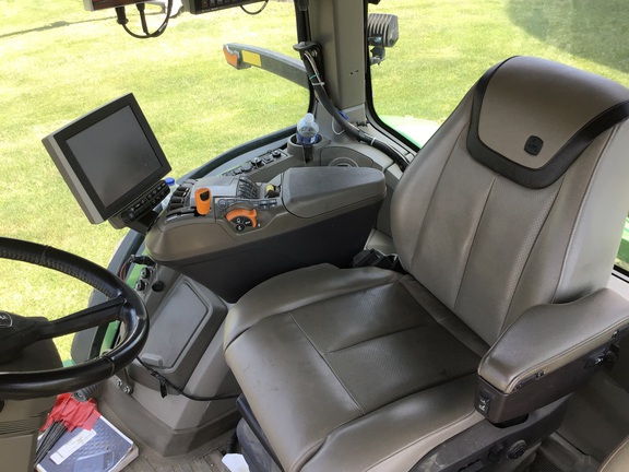 2021 John-Deere 8R 340