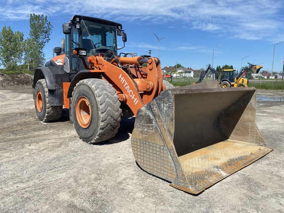 Photo of a 2022 Hitachi ZW220