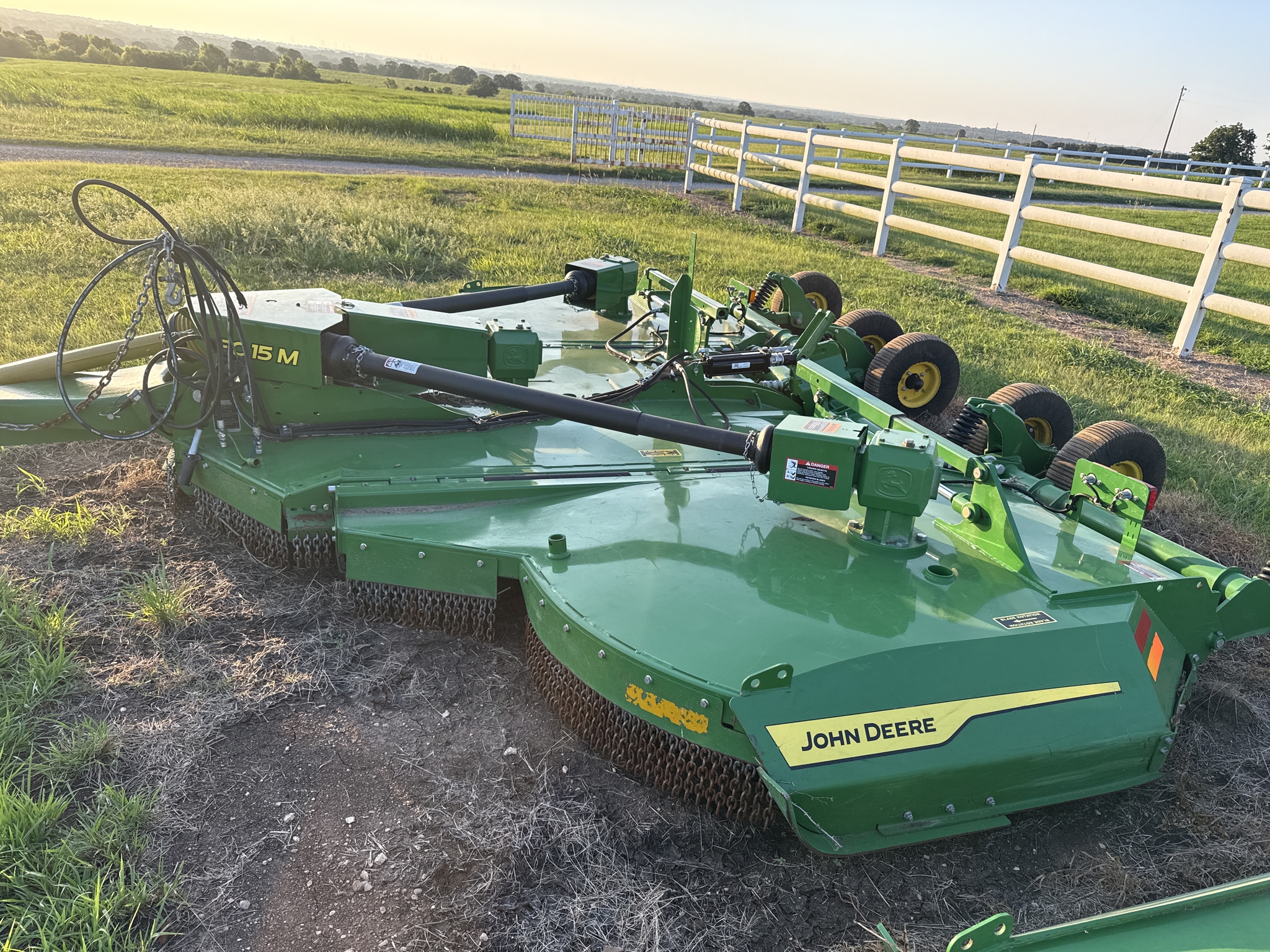 2024 John Deere FC15M Image 1