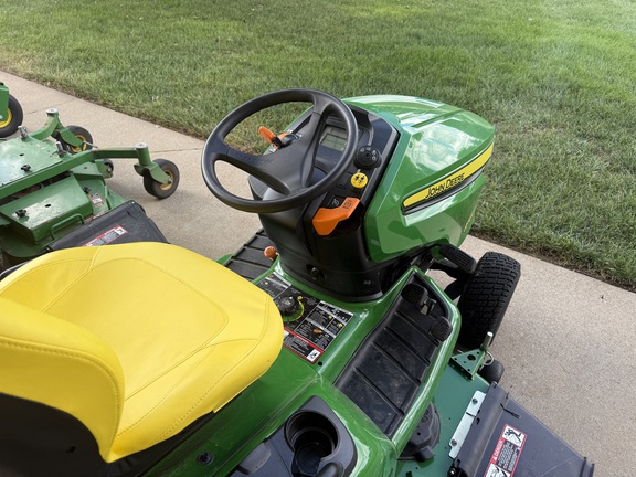 Photo of 2025 John Deere X584