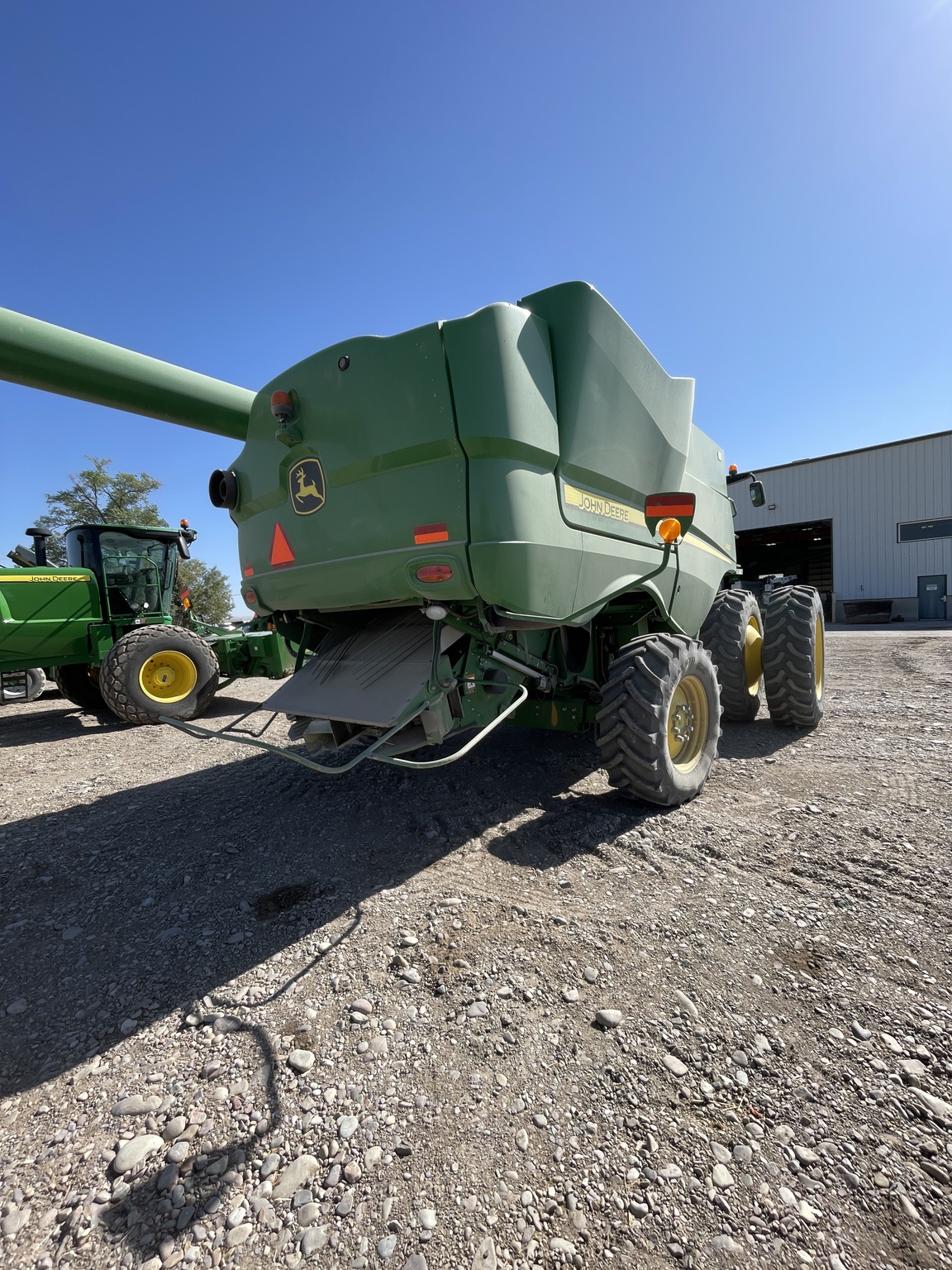 2016 John Deere S680 Image 5