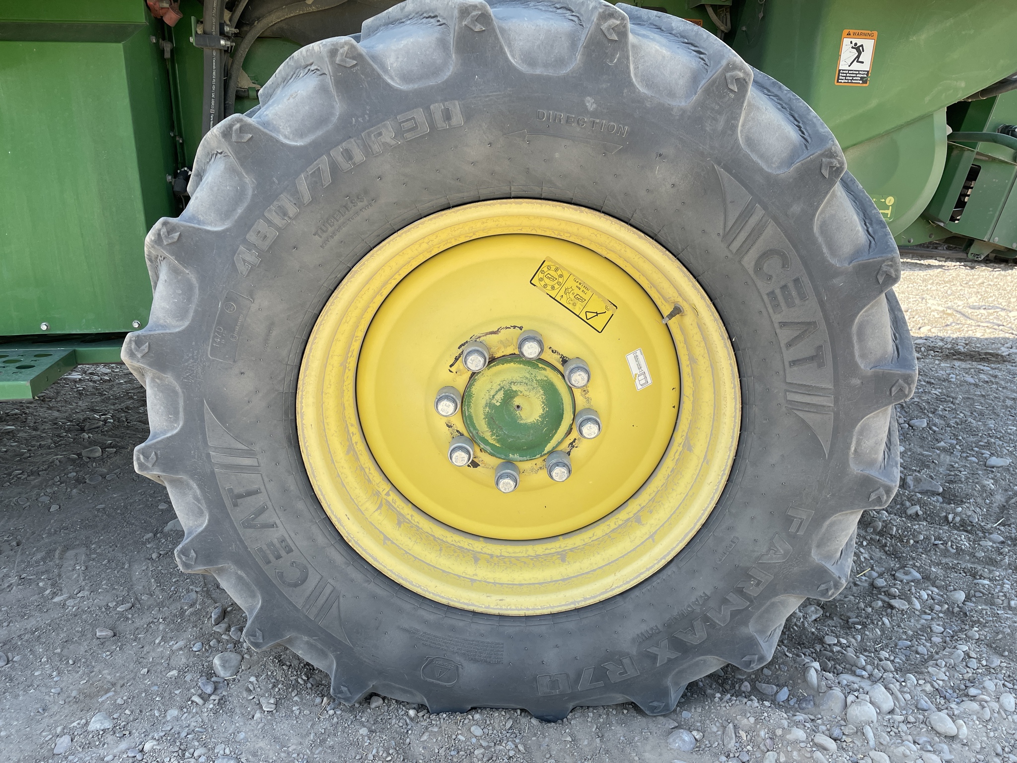 2016 John Deere S680 Image 10