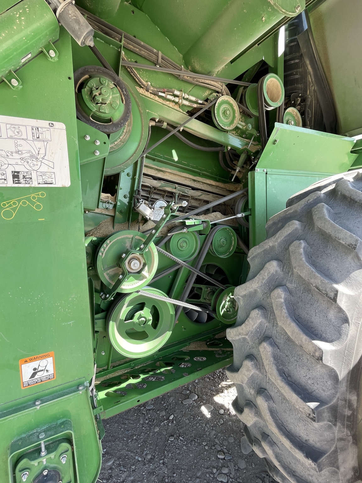 2016 John Deere S680 Image 15