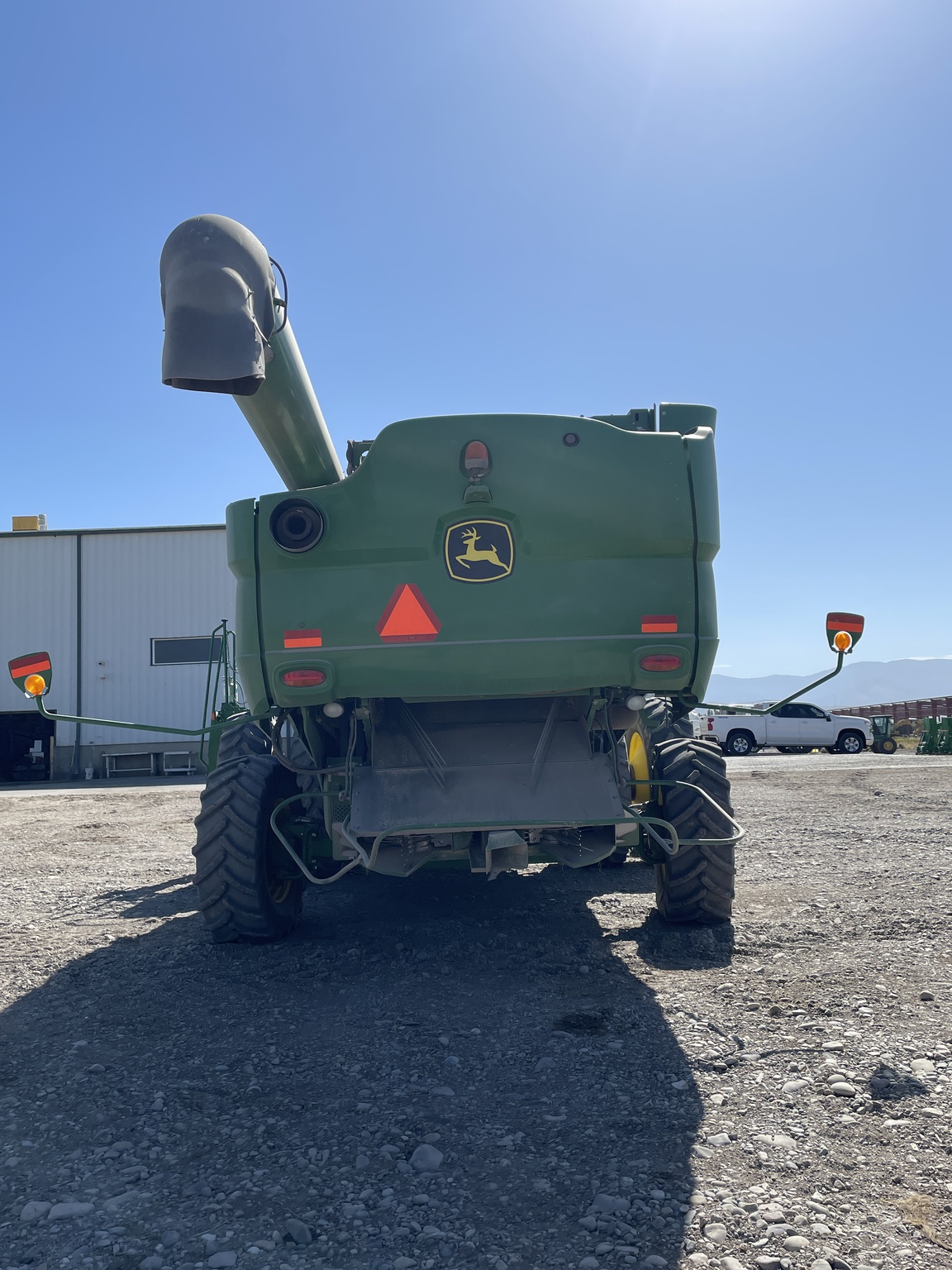 2016 John Deere S680 Image 6