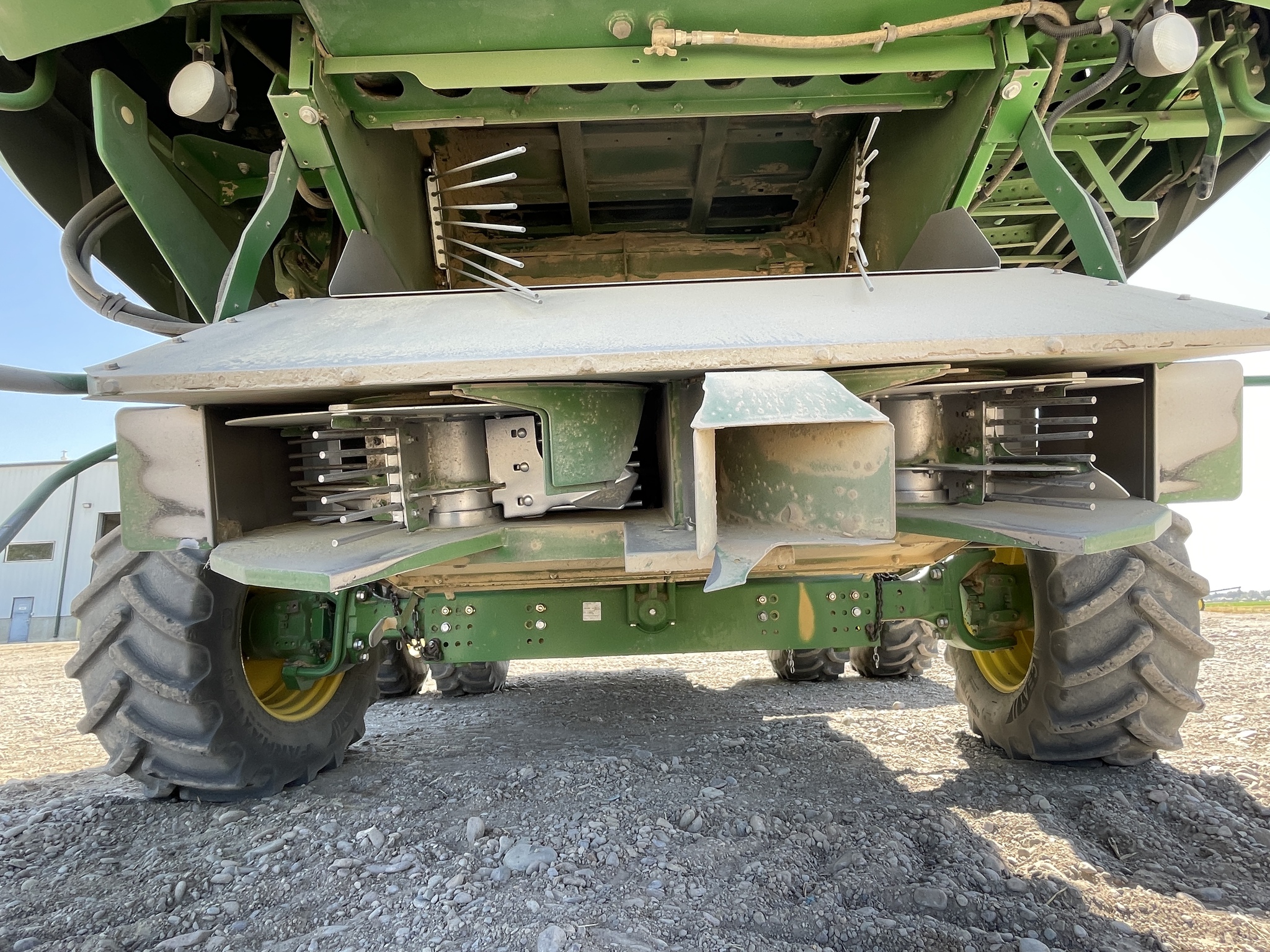 2016 John Deere S680 Image 42