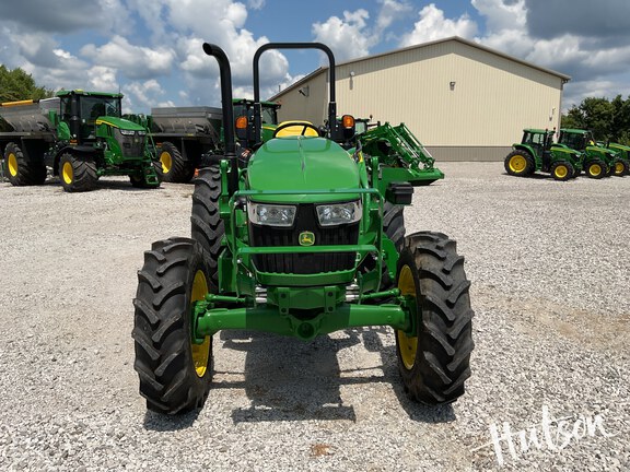 Photo of 2024 John Deere 5075E