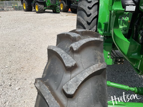 Photo of 2024 John Deere 5075E