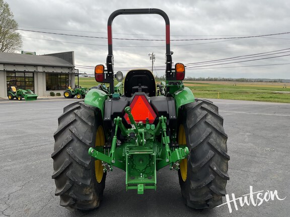 Photo of 2024 John Deere 5075E
