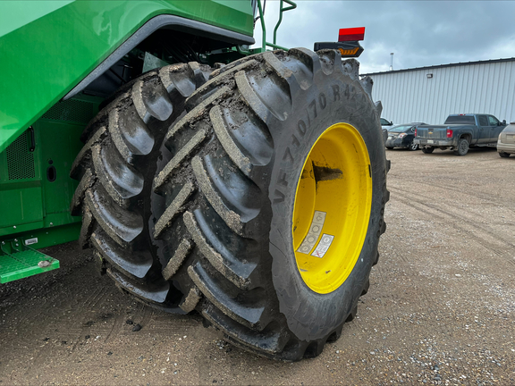 2025 John Deere X9 1100