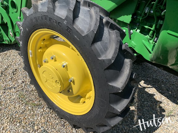Photo of 2024 John Deere 5060E