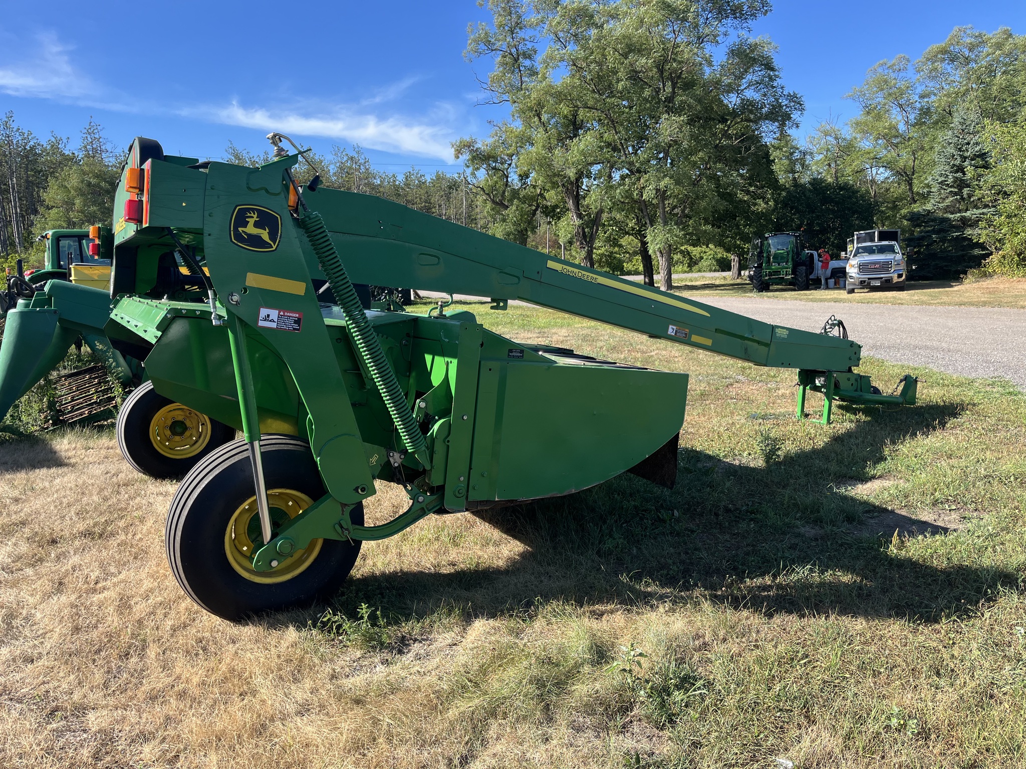 2012 John Deere 835 Image 6