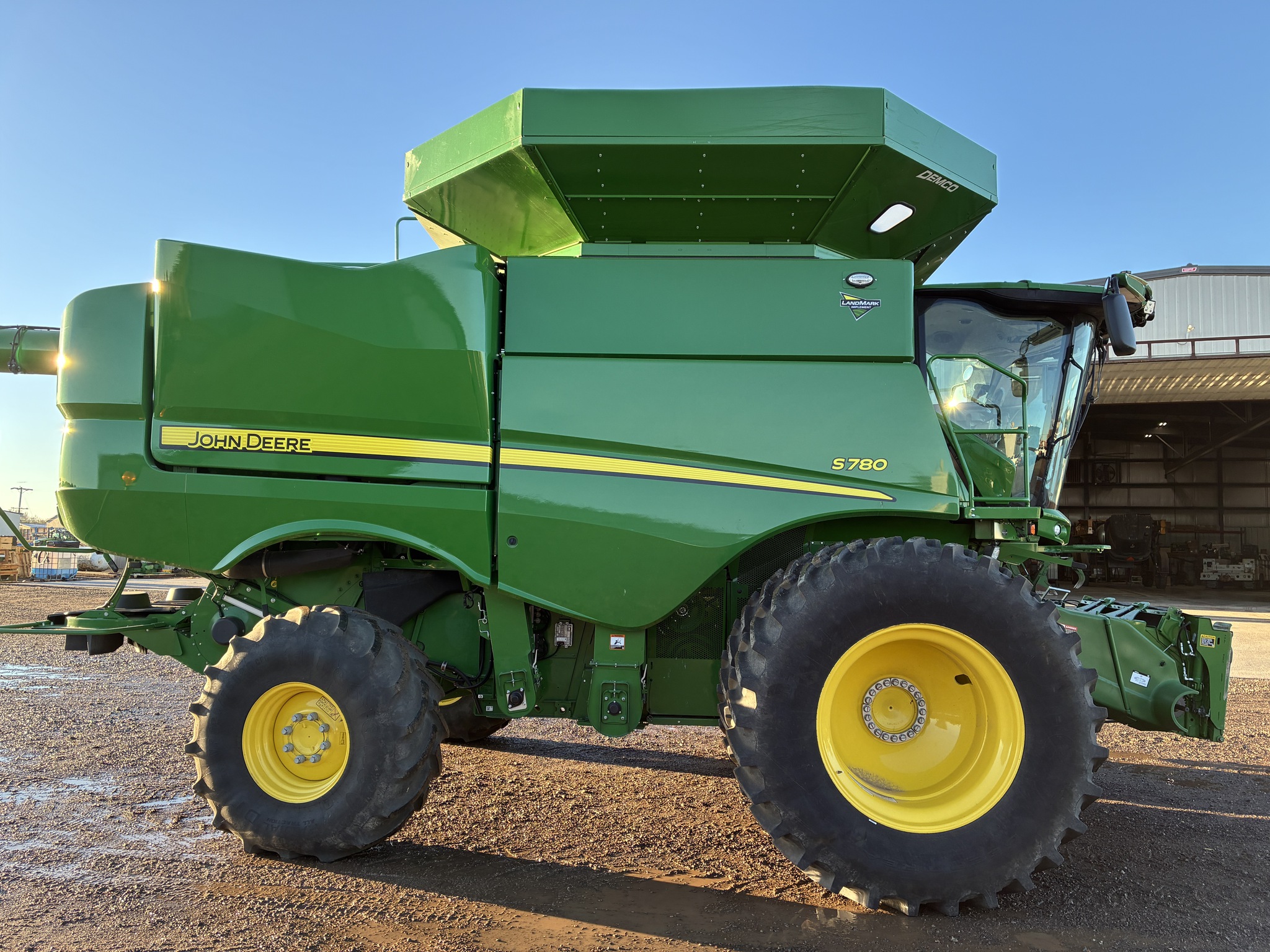 2023 John Deere S780 Image 3