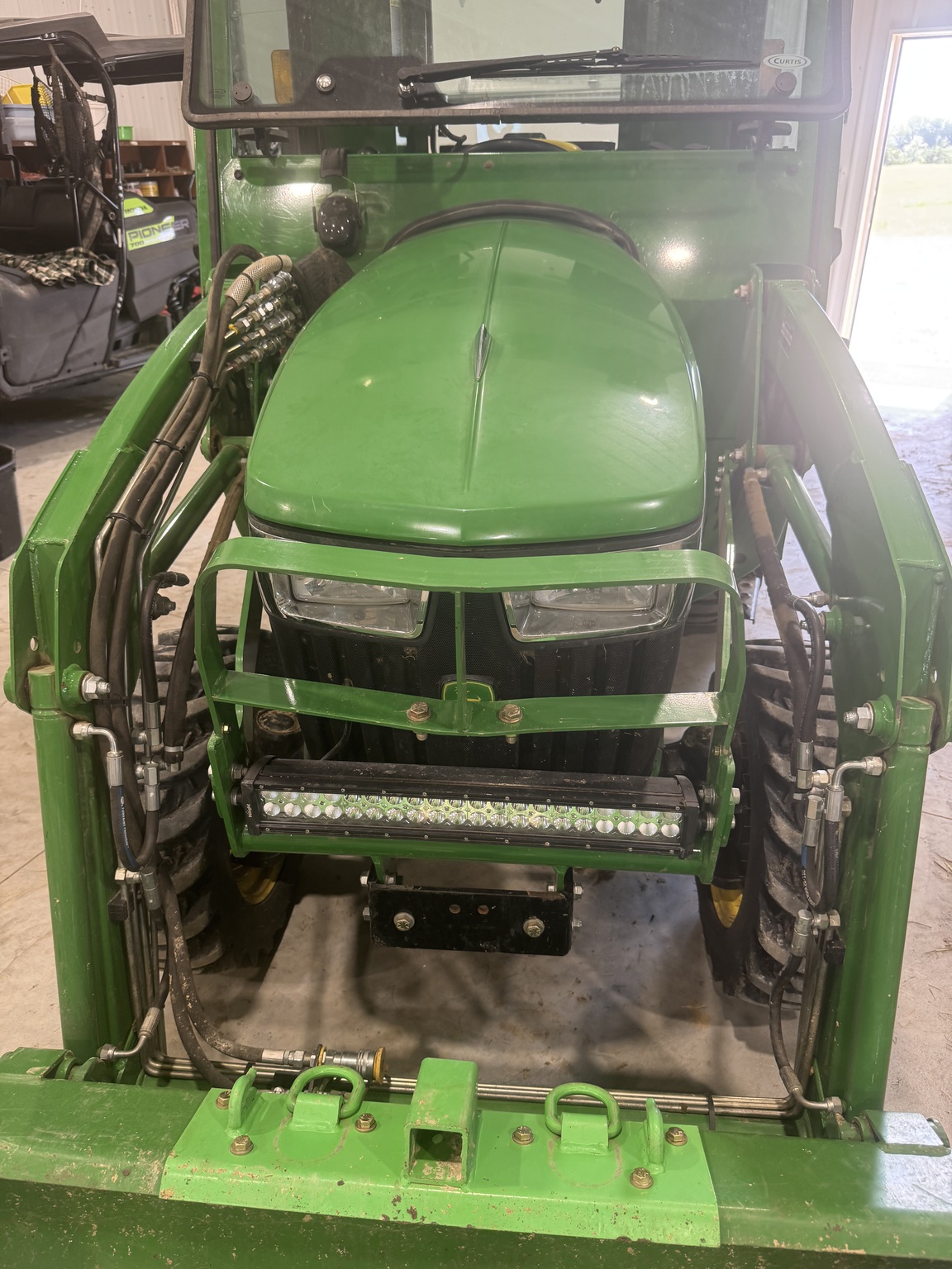 2018 John Deere 3025E Image 1