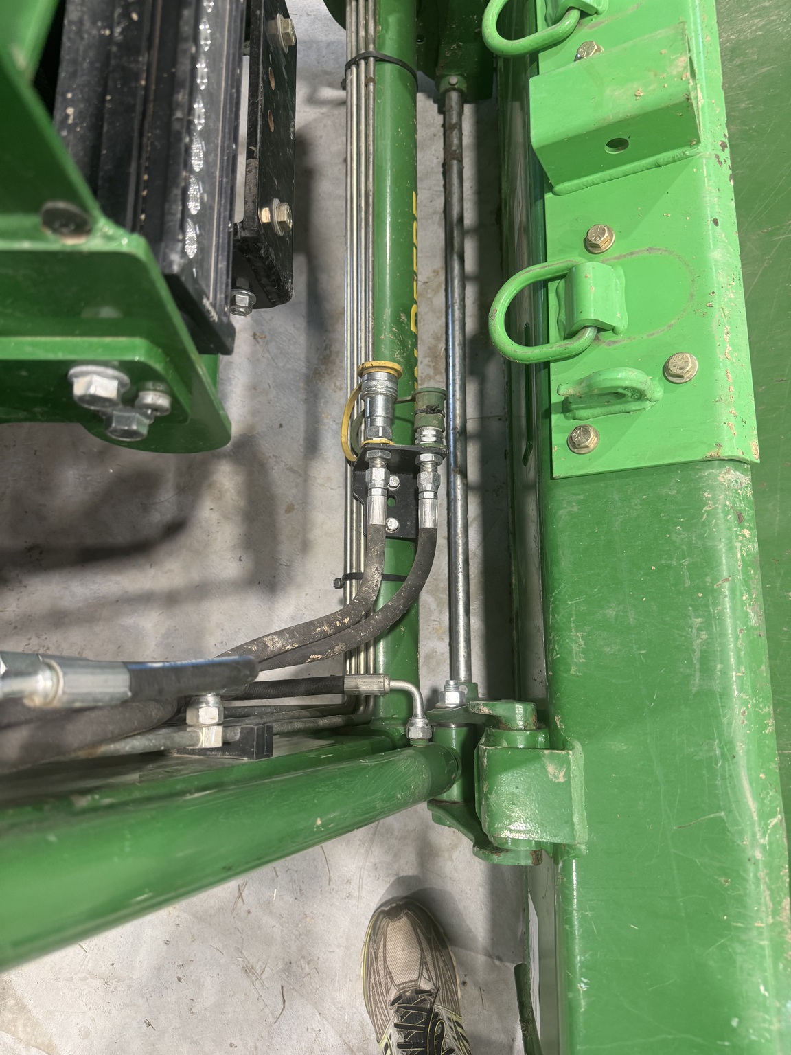 2018 John Deere 3025E Image 4