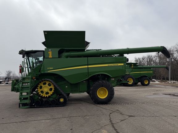 2024 John Deere S780 - Photo6