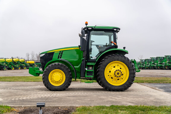 Used 2011 John Deere 7215R Row Crop Tractors at Koenig Equipment in Anna, OH - Photo1