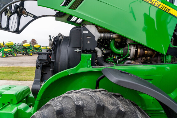 Used 2011 John Deere 7215R Row Crop Tractors at Koenig Equipment in Anna, OH - Photo22