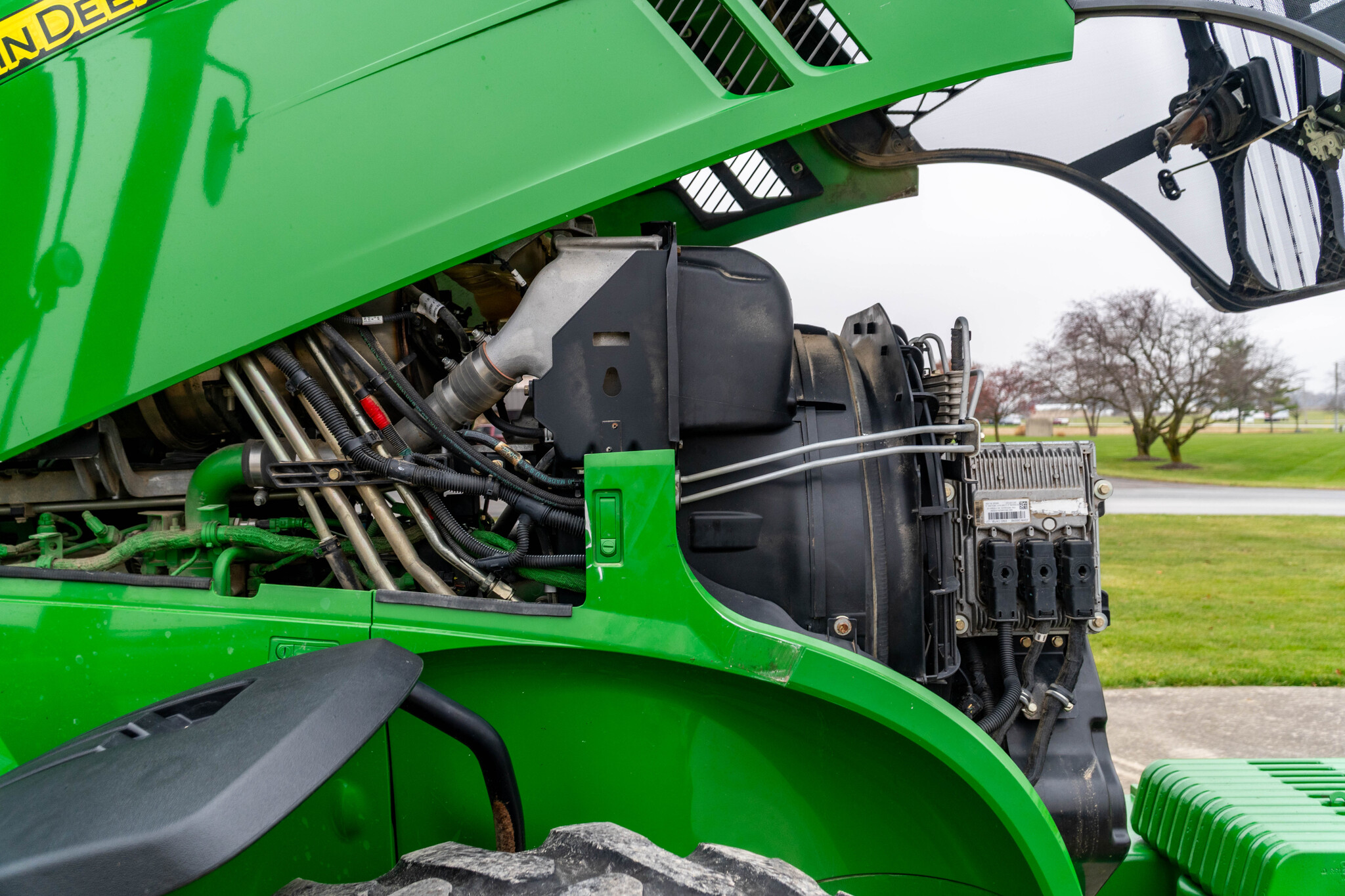 Used 2011 John Deere 7215R Row Crop Tractors at Koenig Equipment in Anna, OH - PhotoXL24