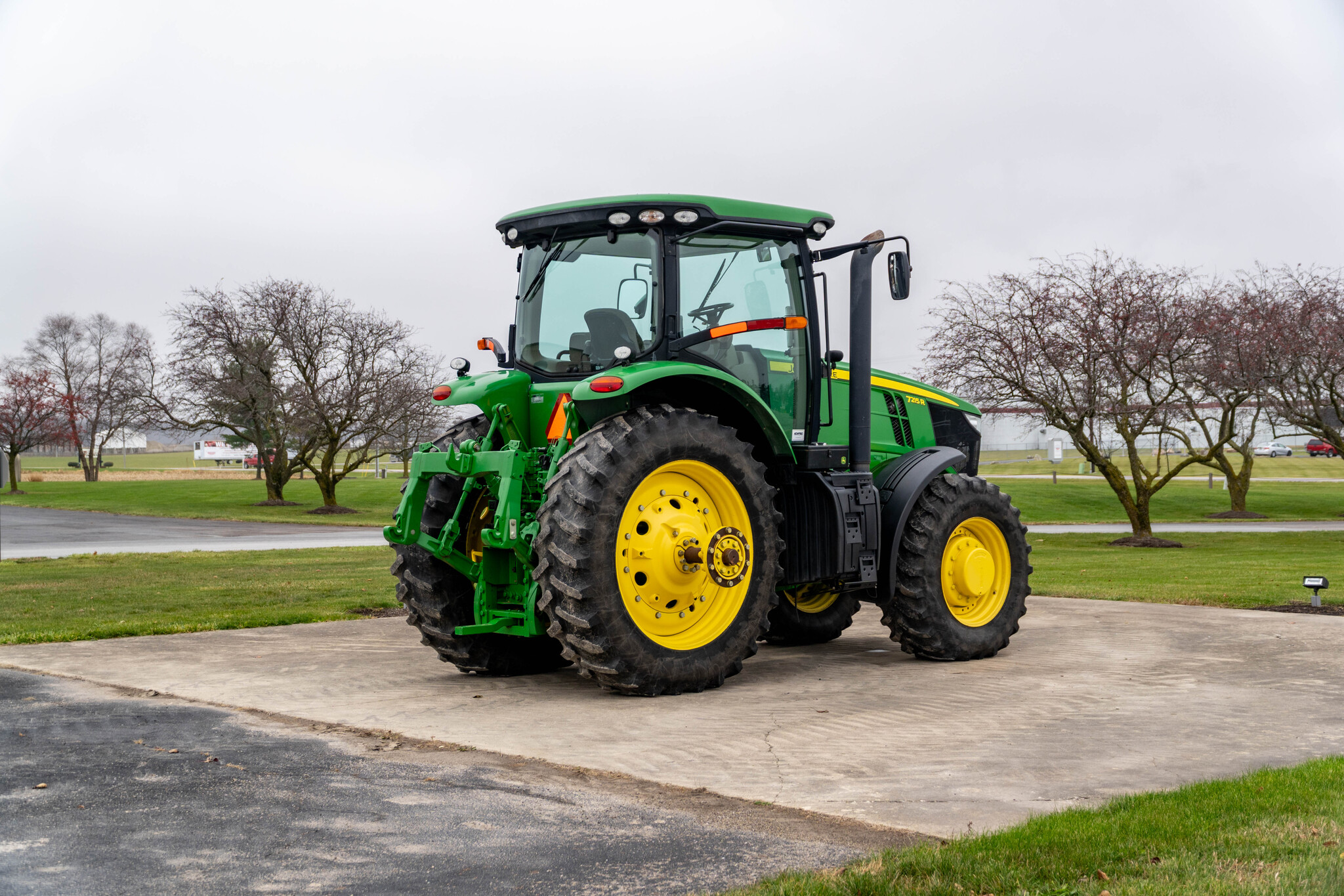 Used 2011 John Deere 7215R Row Crop Tractors at Koenig Equipment in Anna, OH - PhotoXL4