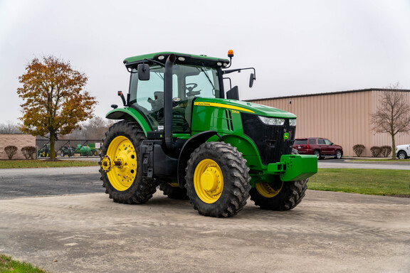 Used 2011 John Deere 7215R Row Crop Tractors at Koenig Equipment in Anna, OH - Photo6