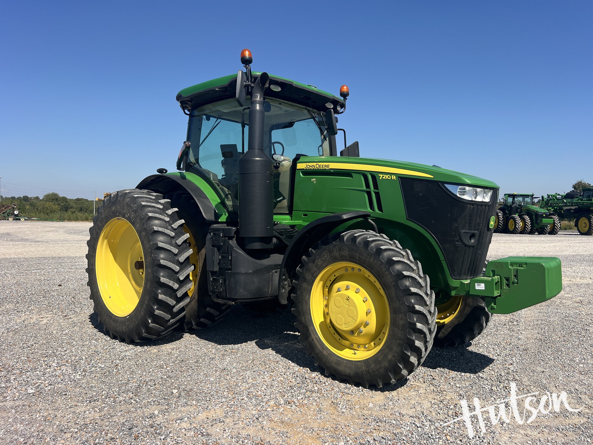 2019 John Deere 7210R