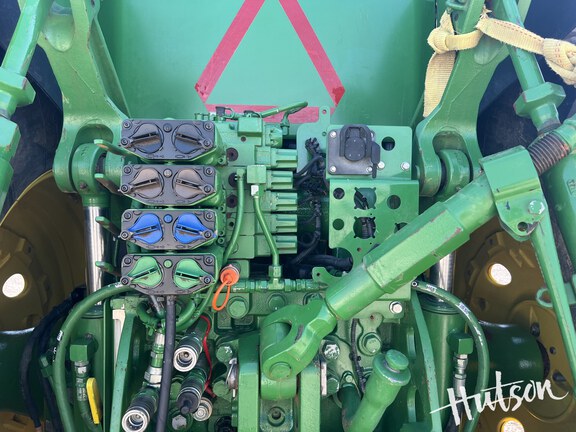 Photo of 2019 John Deere 7210R