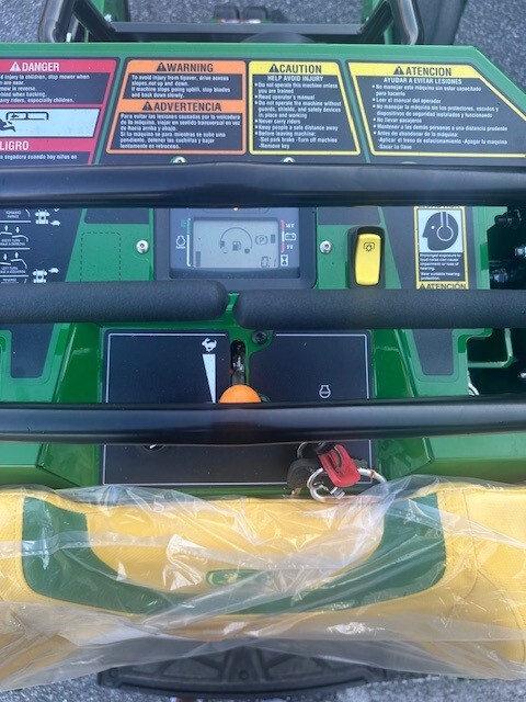2025 John Deere Q850R Image 8