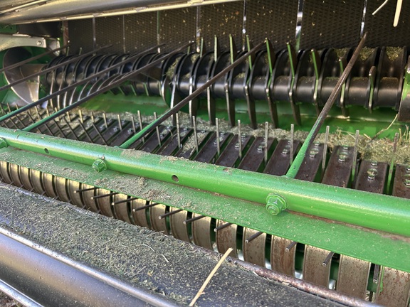 Used 2020 John Deere 560M Round Balers at Horizon Ag & Turf in Barrhead, AB - Photo8