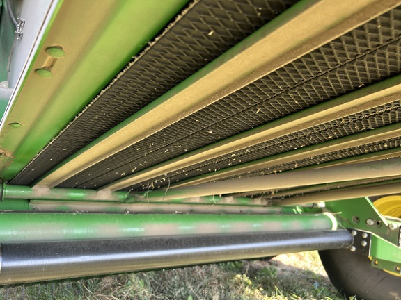 Used 2020 John Deere 560M Round Balers at Horizon Ag & Turf in Barrhead, AB - Photo15