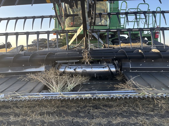 Used 2018 MacDon FD75-35 Combine Platforms at Horizon Ag & Turf in Mayerthorpe, AB - Photo5