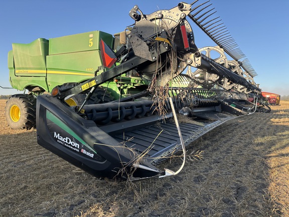 Used 2018 MacDon FD75-35 Combine Platforms at Horizon Ag & Turf in Mayerthorpe, AB - Photo6